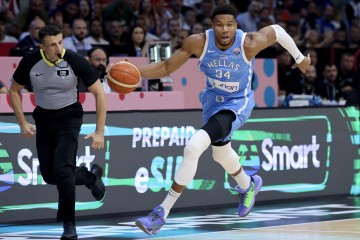 开云体育官方网址-字母哥膝盖不适休战，将缺席对阵波黑一役