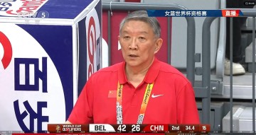 开云体育官方网址-辜负宫鲁鸣！16分钟0分5失误，在场输14分，昔日功勋居然不如新人