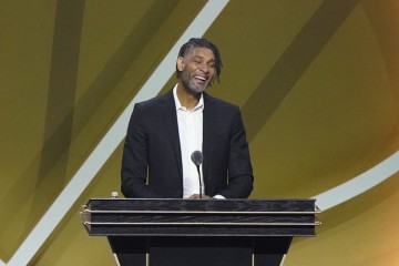 开云体育网页版入口-铁林：人们认为邓肯沉默寡言但并非如此 他只是在媒体面前话少